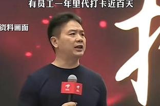 何小珂：队友哪个不是皇萨履历，冷嘲热讽的好像和我不是一个国籍一样